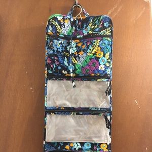 Vera Bradley make up travel bag